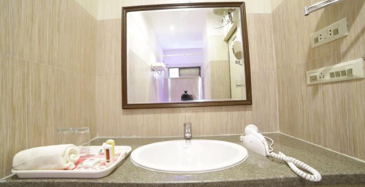 Oyo 1681 Hotel Devansh 烏代浦 外观 照片