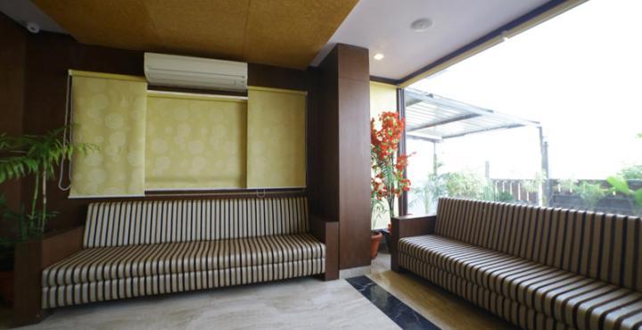 Oyo 1681 Hotel Devansh 烏代浦 外观 照片