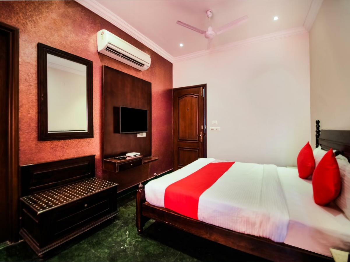 Oyo 1681 Hotel Devansh 烏代浦 外观 照片