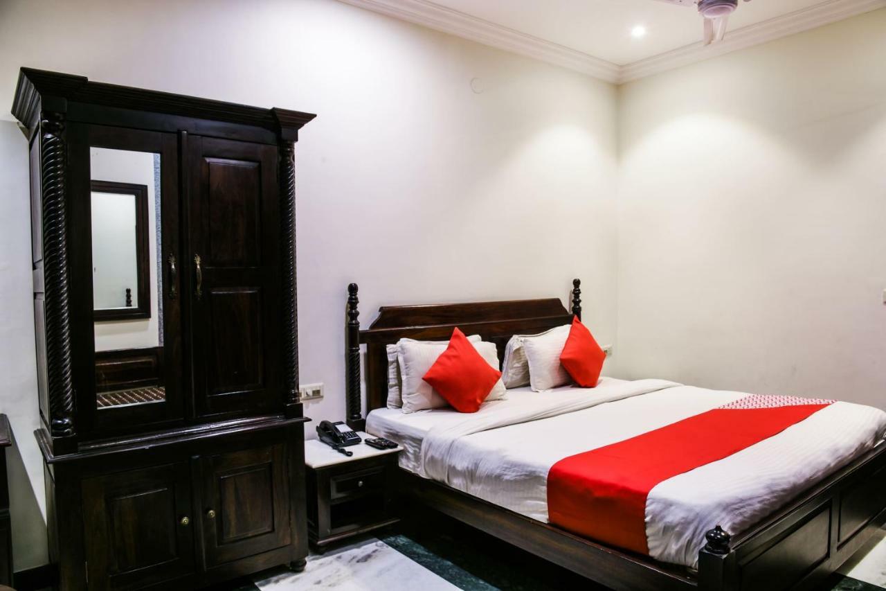 Oyo 1681 Hotel Devansh 烏代浦 外观 照片