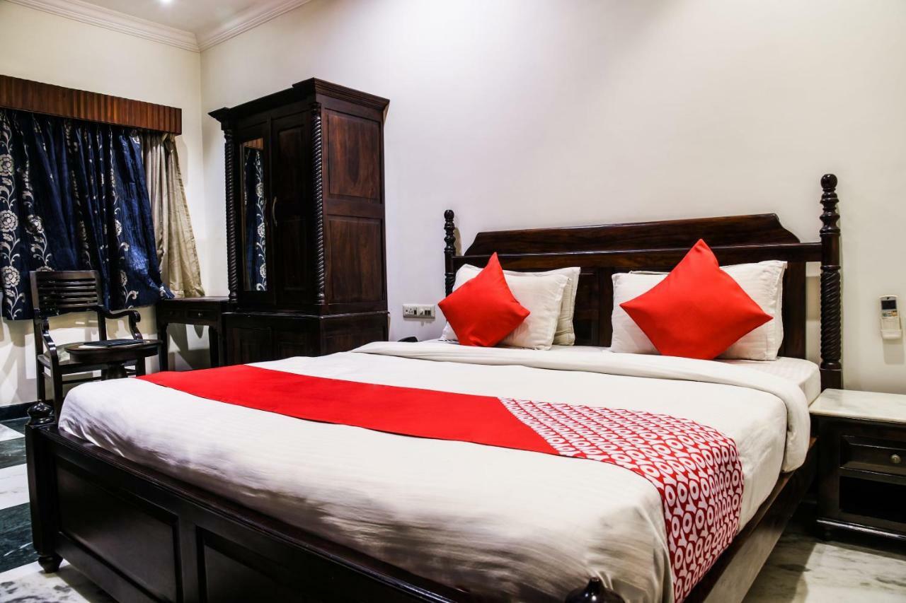 Oyo 1681 Hotel Devansh 烏代浦 外观 照片
